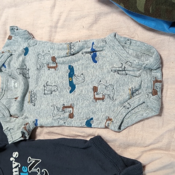 Boys Newborn Short Sleeve Onesie Lot 4 Piece Set - Picture 4 of 5